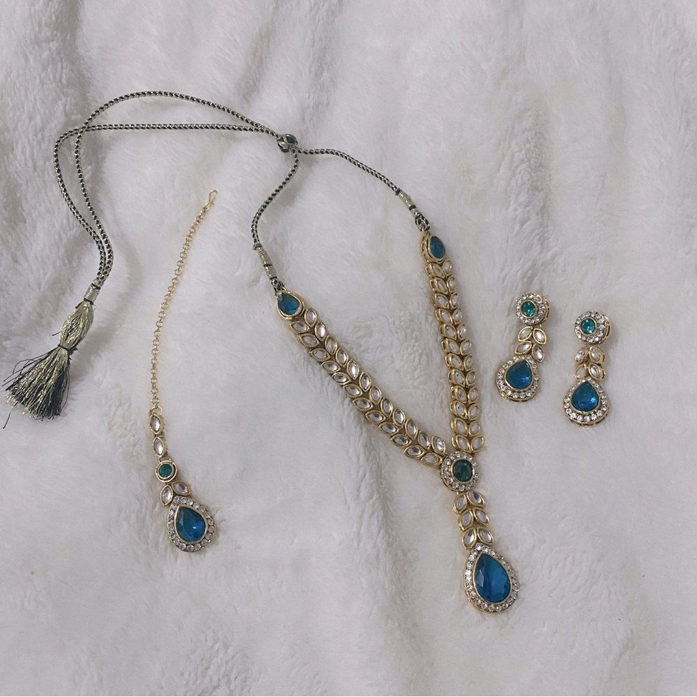 Teal and Gold Necklace, Earring & Bindi Set